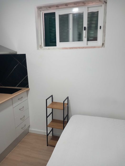 Aluga-se Estudio T0 Amora junto da estação Fertagus