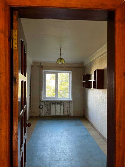 3-кімнатна квартира, 4/5 поверх, роздільне планування, Правий берег