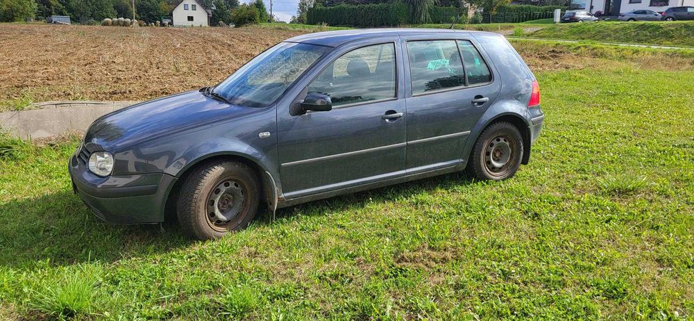 VW GOLF 2001 1.6 Benzyna