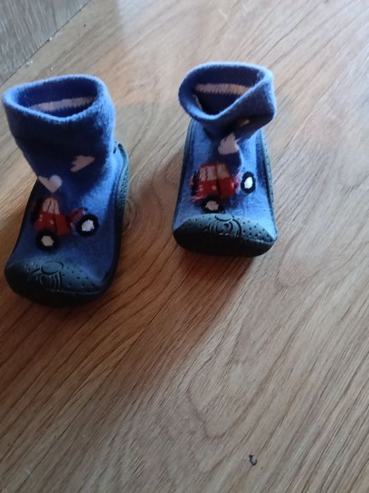 Buciki dziecięce skarpetowe rozmiar 21