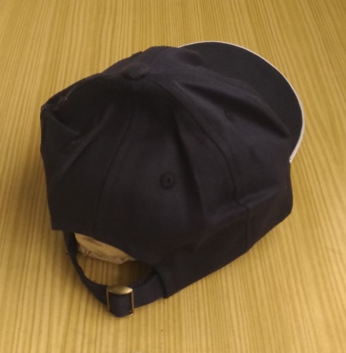 Boné Unisexo Azul Escuro