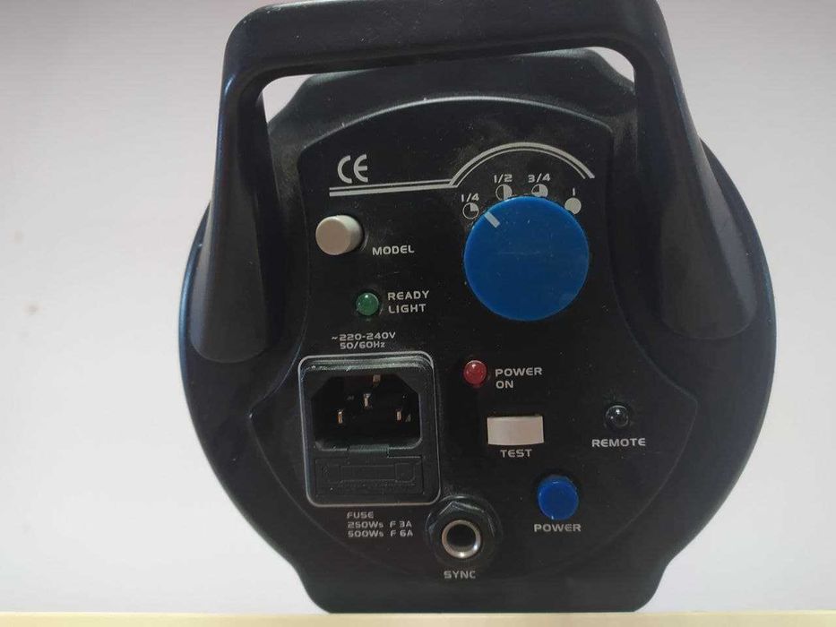Студийная вспышка Falcon DE-250 (Professional Line)