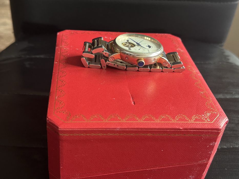 Продам часы Cartier