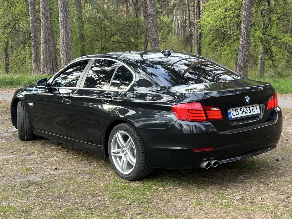 BMW F10 3 літра дизель гарний стан