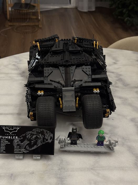 Lego DC Batmobil Tumbler