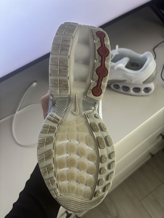 Nike Air roz 41(26cm)