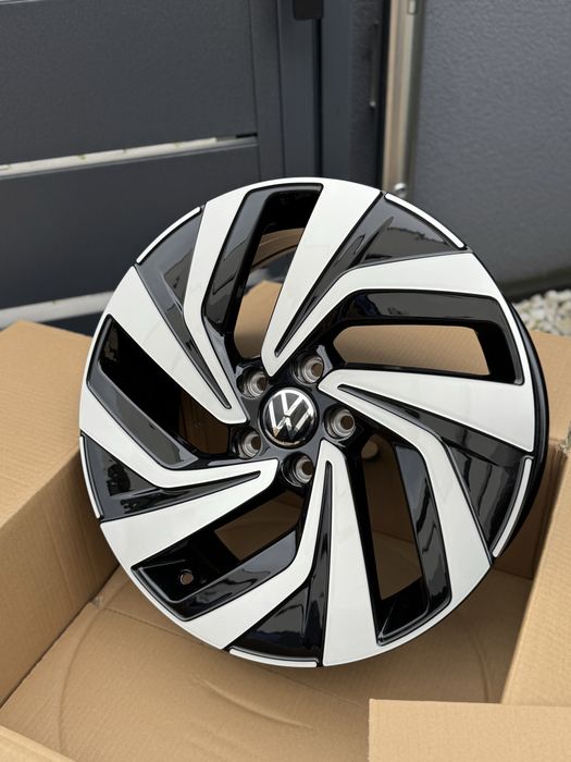 Диски Нові R18/5/112 Volkswagen Golf Passat Tiguan ID T-roc Unyx ..
