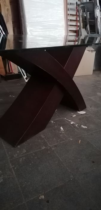 Mesa com tampo vidro