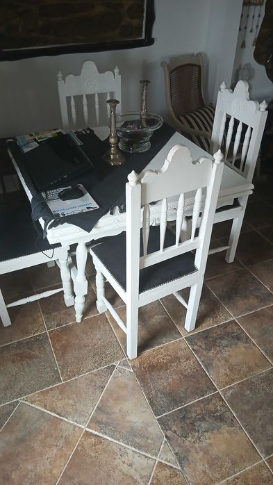 Mesa jantar madeira maciça ,extensível veja descrição