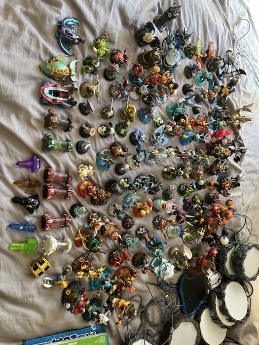 Skylanders zestaw figurki, gry, portale, ksiazki mozliwosc zakupu odobno wszystko w opisie