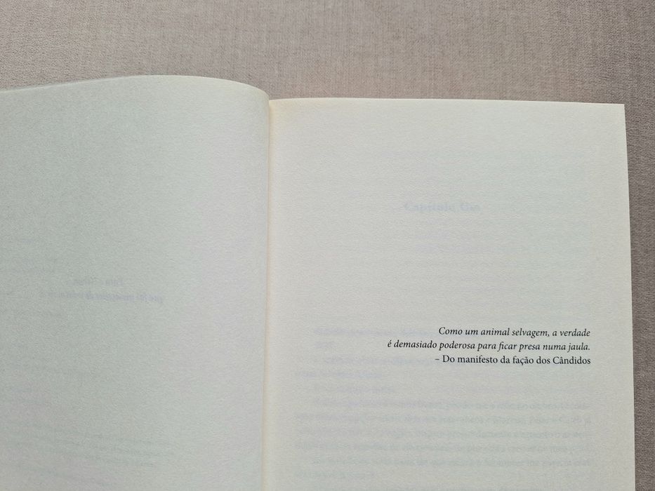 Livro “Insurgente” - Veronica Roth