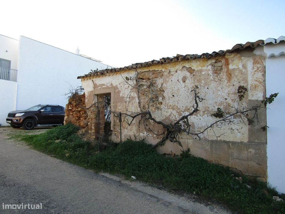 Moradia para reconstruir
