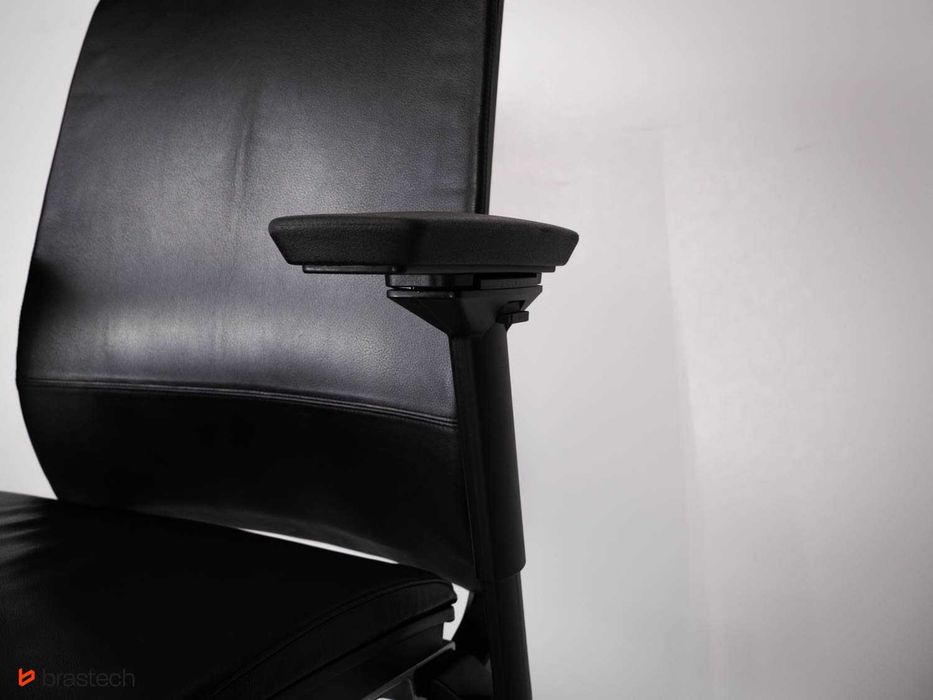 Fotel biurowy Steelcase Think V1 Darmowa Dostawa Skórzany