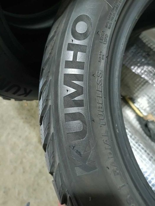 *Шини Kumho 225/50R17. 4шт. Зима 2022р (0270)