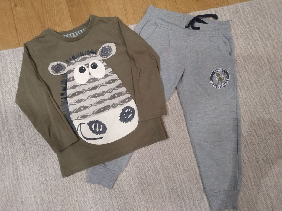 Dres dla chłopczyka/spodnie+bluzka/98-104