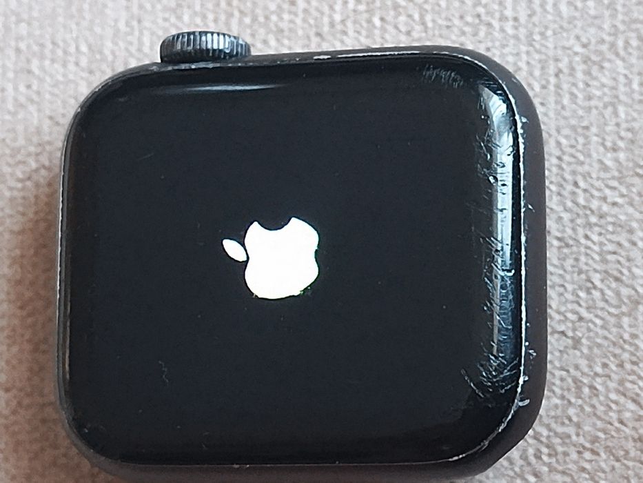 Apple Watch SE 40 mm