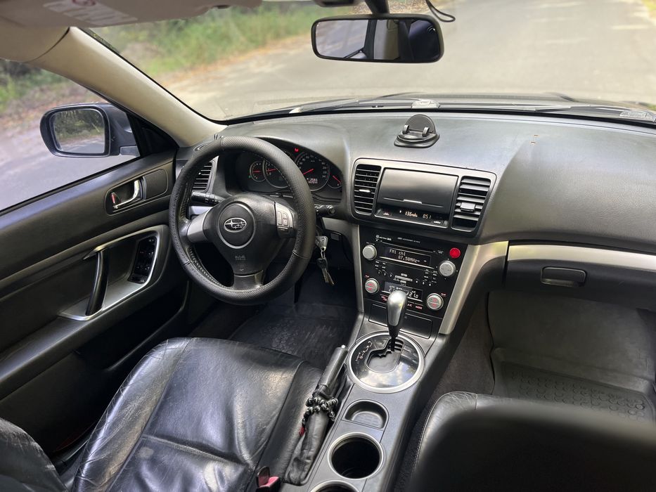 Subaru outback 2.5 газ/бенз