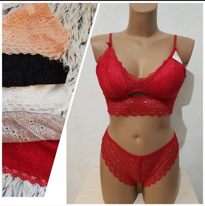 Женское нижнее белье оптом_Кружевные комплекты в ассортименте_Белье в