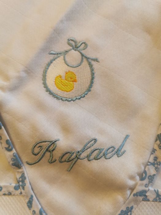 Conjunto Babete e fralda