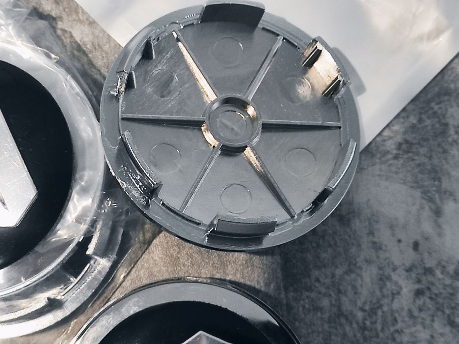 Ковпачки на диски Рено 52мм/ 60мм ( заглушки Renault)