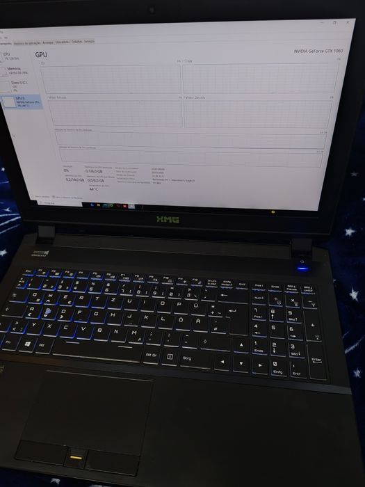 Portátil Gaming XMG  – i7 / GTX 1060 / 16GB RAM / SSD 480GB