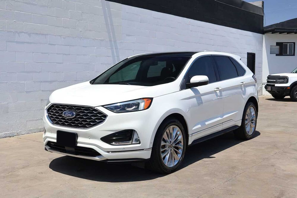 Ford Edge      2021