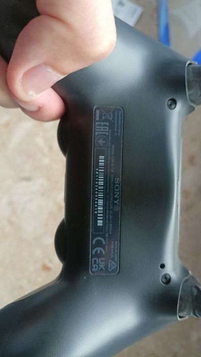 Dualshock 4v2, pad do ps4 z Media Markt