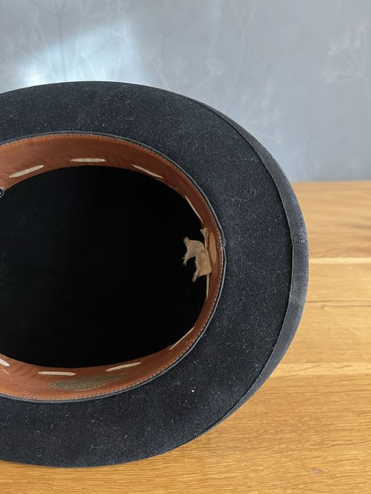 Antyczny wełniany melonik 56