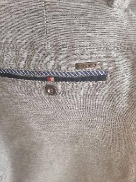 Eleganckie spodenki chłopięce r.146  stan idealny/ regulacja w pasie