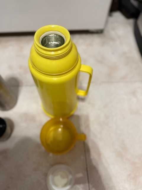 Termos/garrafas térmicas para bebidas