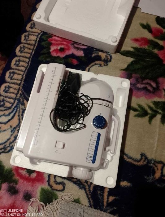 Швейная машина Домашняя