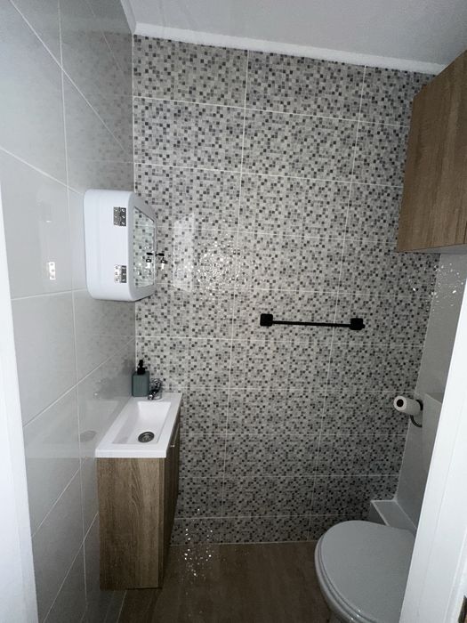 Aluga se quarto mobilado em casa remodelada