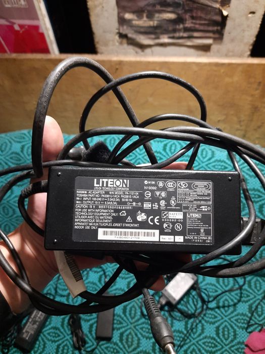 Блоки живлення до моніторів,ноутбуків та інших пристроїв