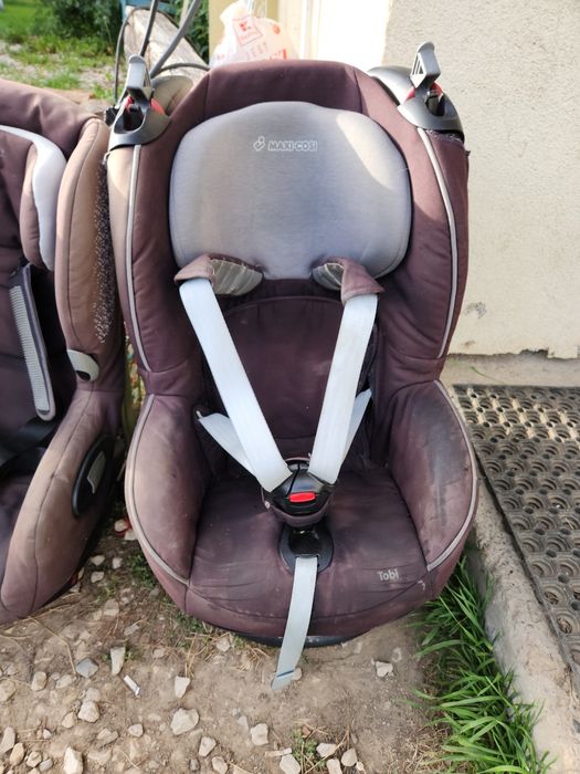 Fotelik maxi cosi model tobi lub axiss 9-18 kg