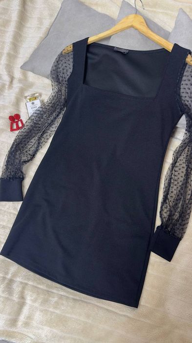 Жіноче плаття чорне