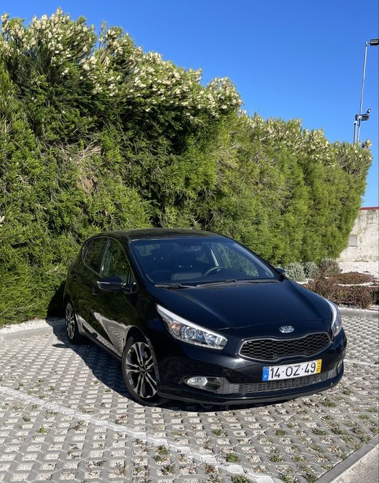 Kia Ceed 1.6 CRDi Dream Team Nacional | GPS | 2 Chaves