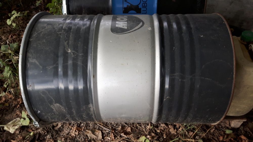 beczka 200l stalowa metalowa na deszczówkę