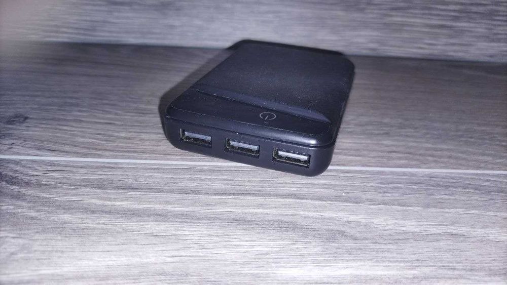 Повербанк новый 10500 mah