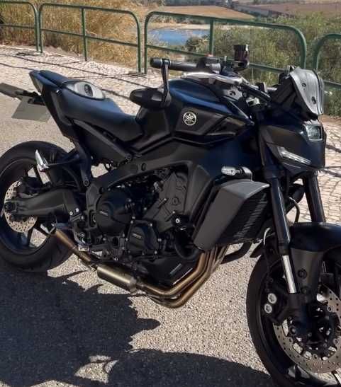 Yamaha MT-09 (35kW Livrete) - Full Extras & Impecável