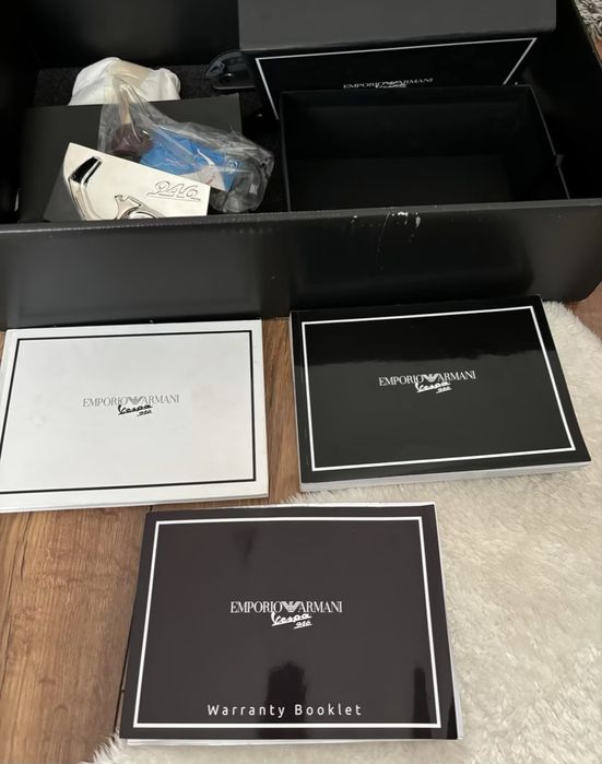 Vespa 946 Emporio Armani