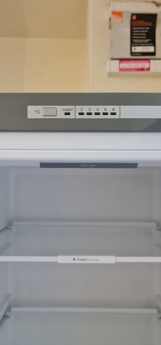 Lodówka bosch. Uszkodzona.