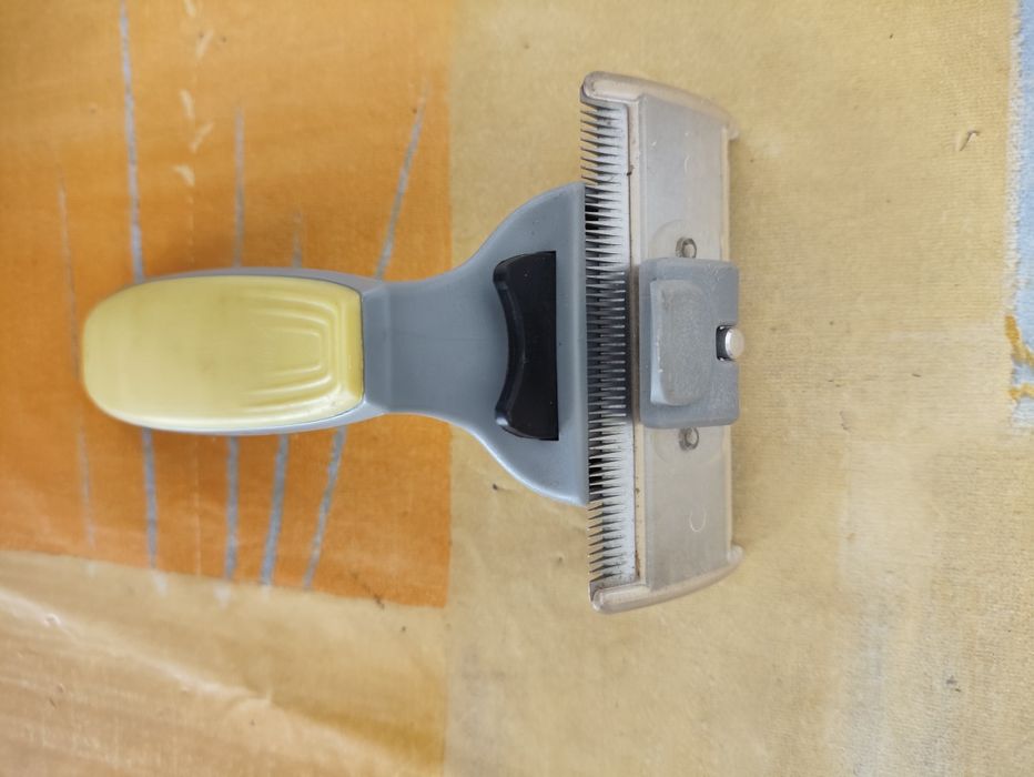 Escova para tosa de animais de estimação