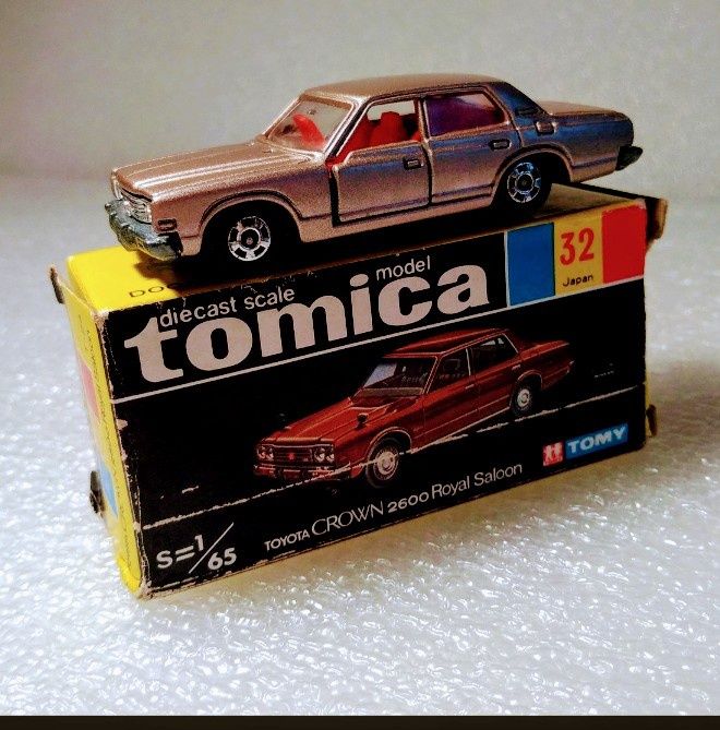 Rare Tomica miniature toy car: Toyota Crown 2600 Royal Saloon