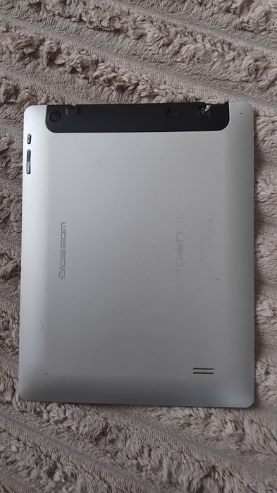 Планшет  "CROWN" B902