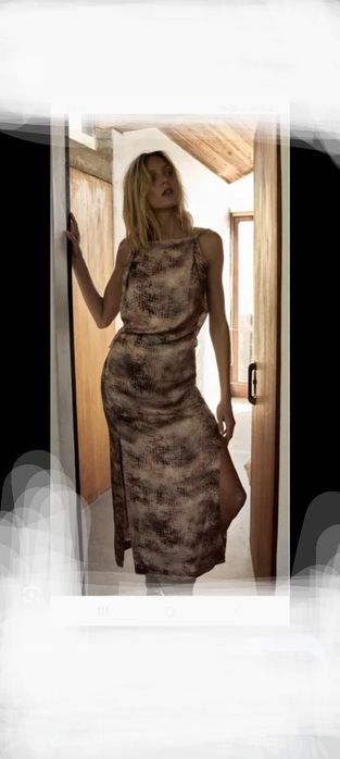 Sukienka Zara odkryte plecy