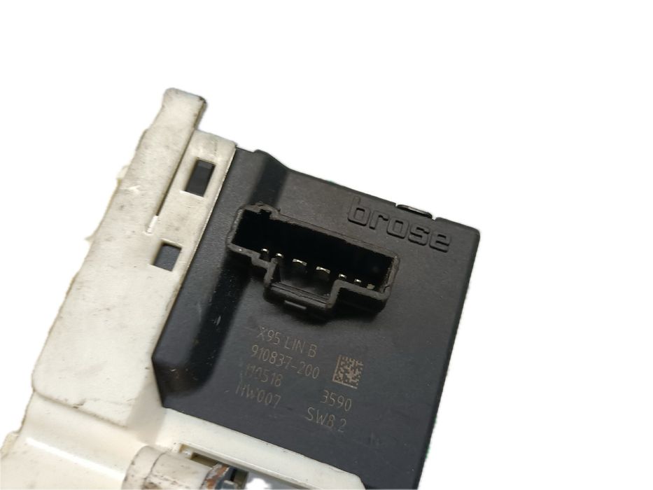 Motor vidro trás direito RENAULT Megane III (BZ0_)