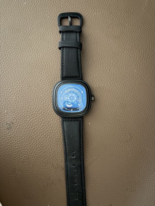 Годинник SevenFriday