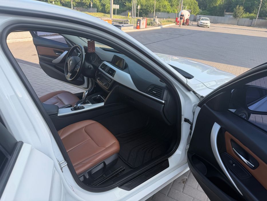 Продам BMW F30 Официальный авто
