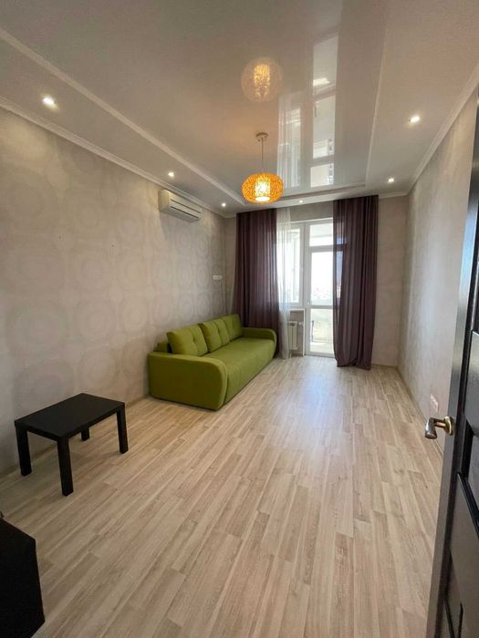 Велика стильна квартира в Аркадії. 4 спальні. Вид моря. Автономна.