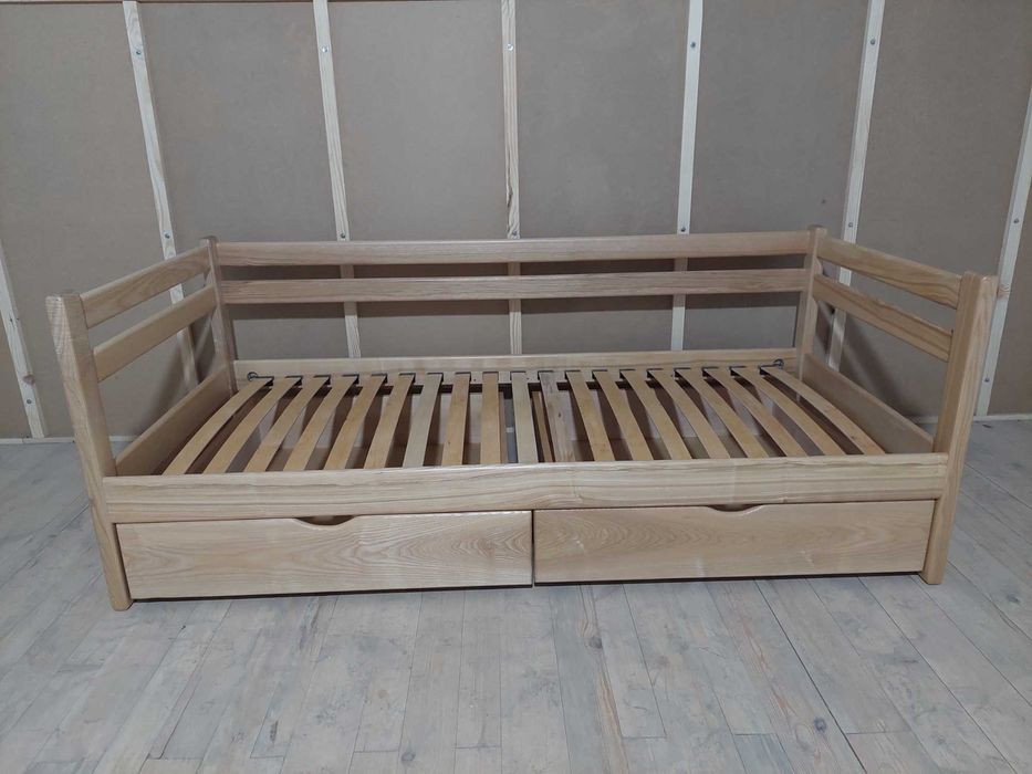 Ліжко дерев'яне Genève з Вільхи або Ясена. Кровать деревянная.